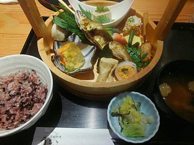 手桶料理 うっとこ ラシック店 - サブ画像2