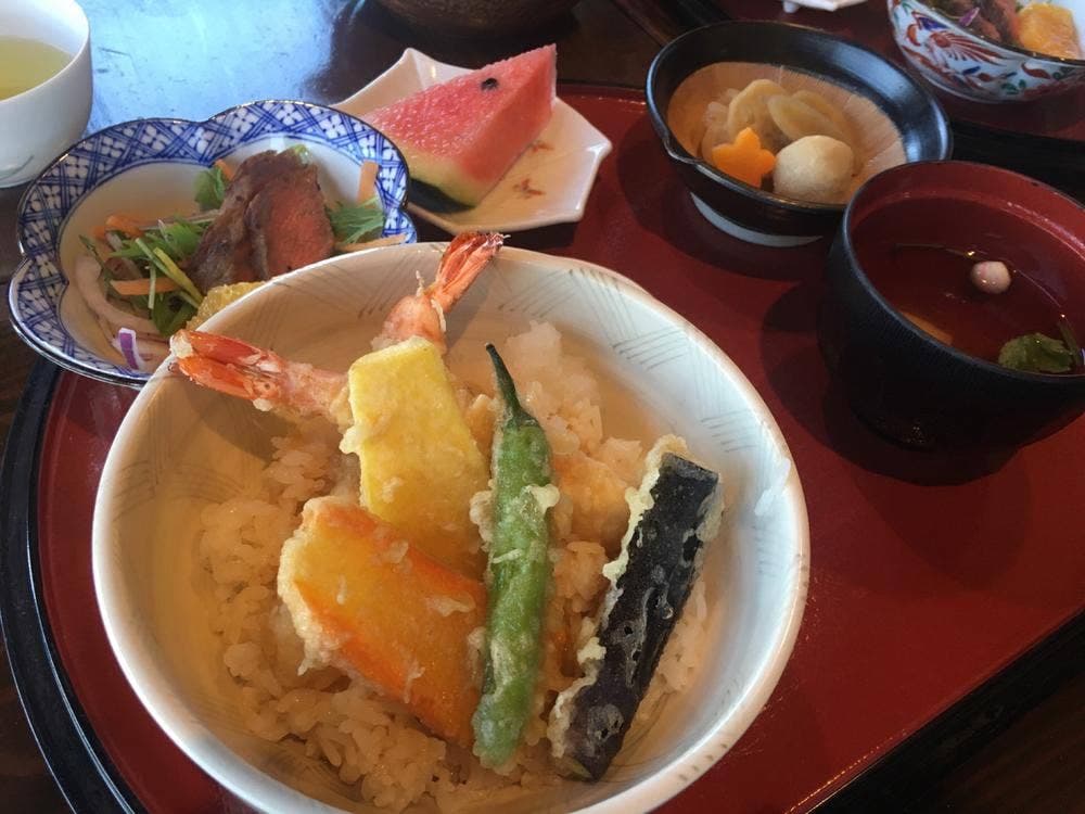 魚三