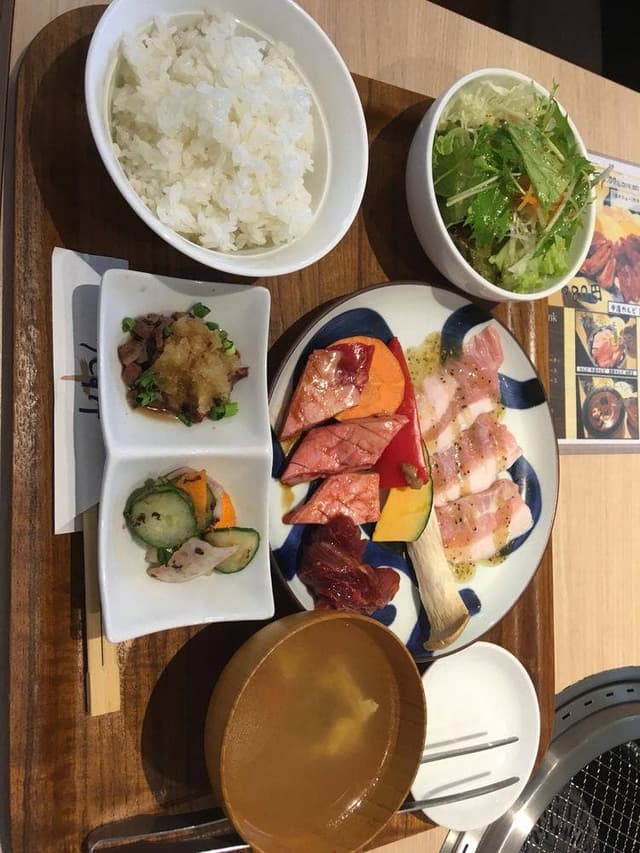 肉菜工房うしすけ クロスガーデン多摩店 - サブ画像3