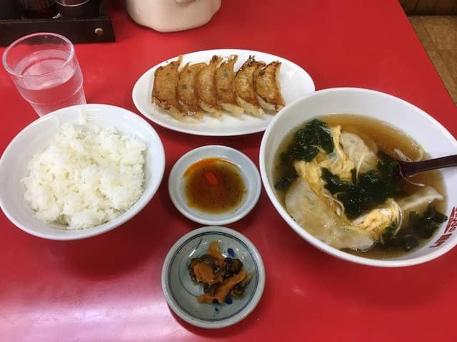 ぎょうざの龍門 ギョウザノリュウモン - サブ画像1