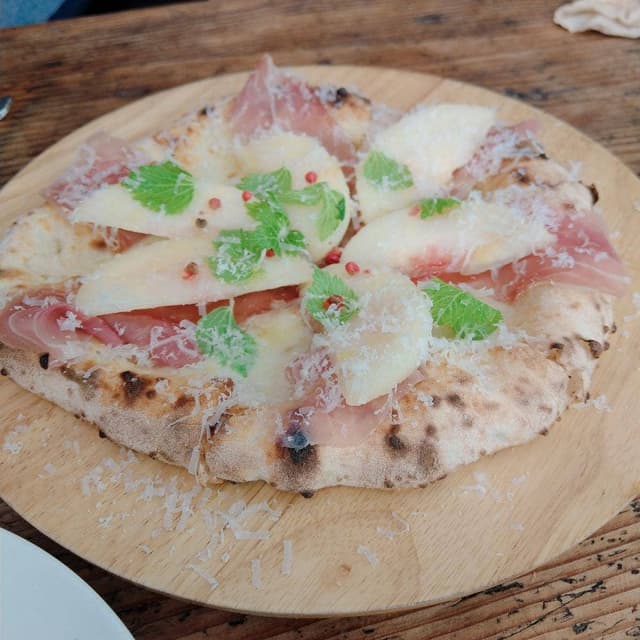 PONCHI'S PIZZA - サブ画像3