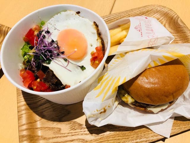 モスバーガー 羽田空港第3ターミナル店 - サブ画像2
