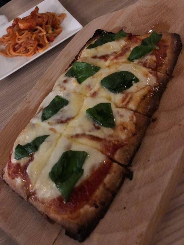 C THREE DINING BAR - サブ画像2