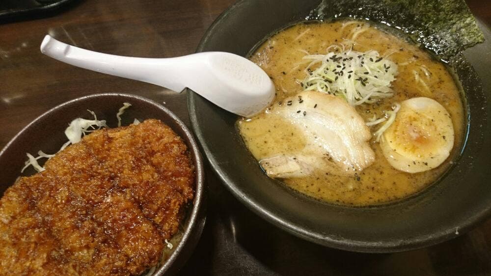麺屋はやたろう 上島店