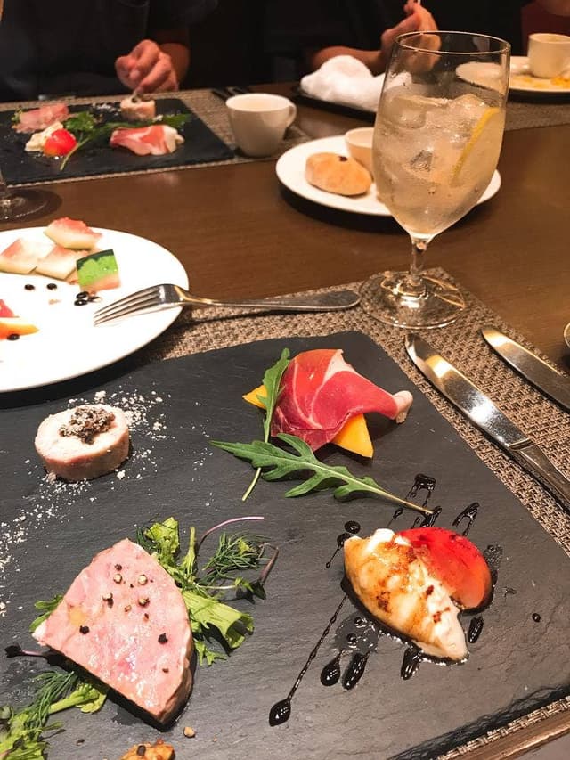 ホテルサンルートプラザ新宿 - サブ画像1