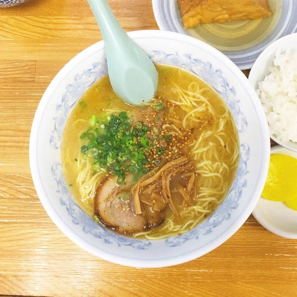 中華軽食 三八 住吉店