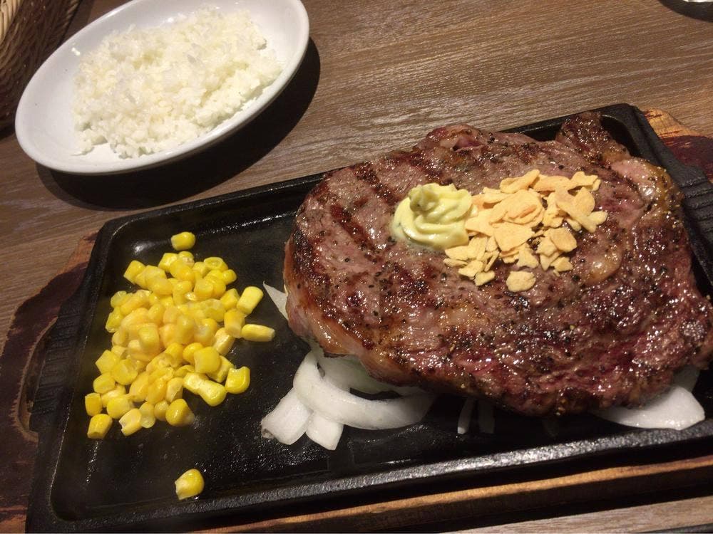 炭焼ステーキ BEEF IMPACT 平岡店