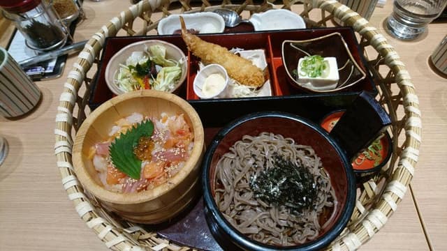 四六時中 イオンモールとなみ店 - サブ画像1