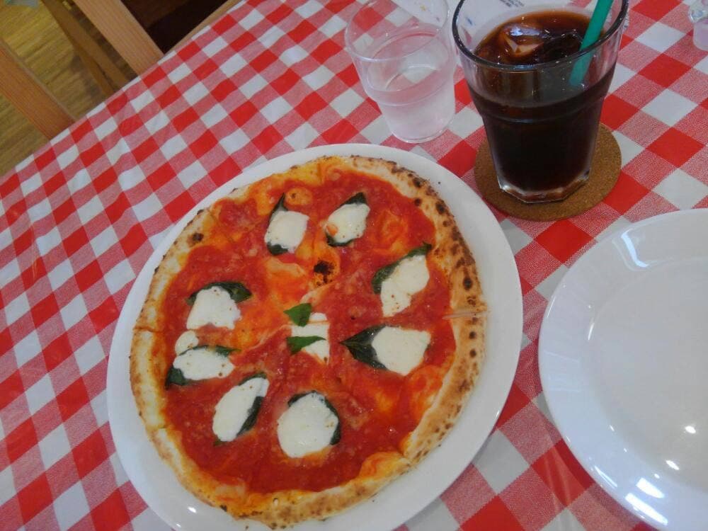 Planet cafe ピザと文房具の店