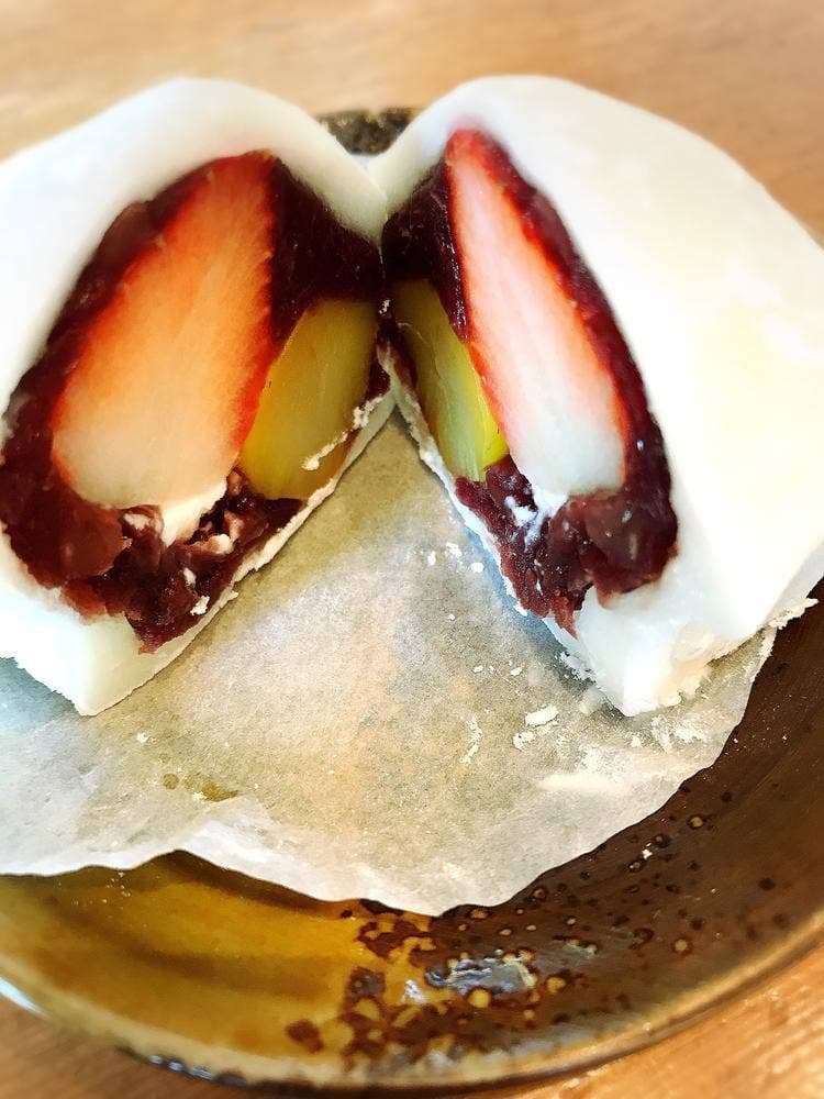 お菓子の日高 工場直売店