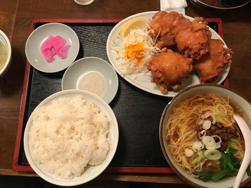 味A 菰口店