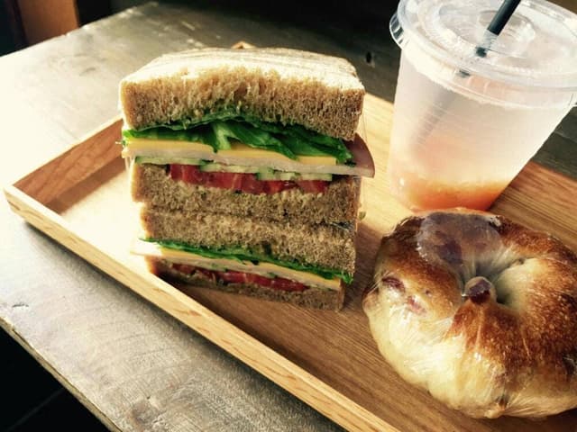 Natural Bakery 日々舎 - サブ画像1
