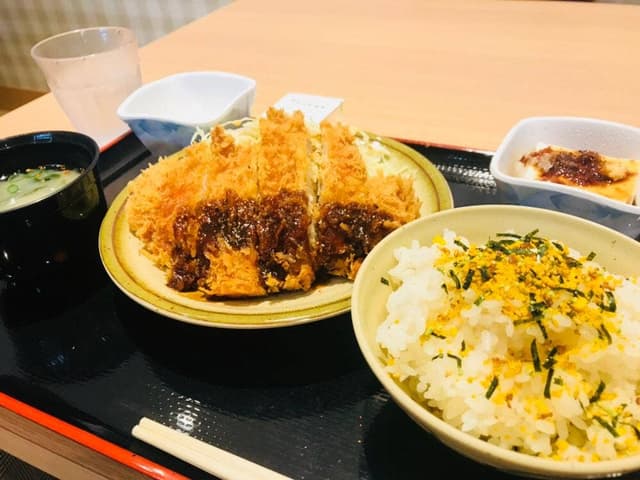 卯之町食堂 - サブ画像1