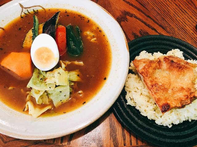 沖縄黒糖カレーの店 あじとや 北谷店 - サブ画像1