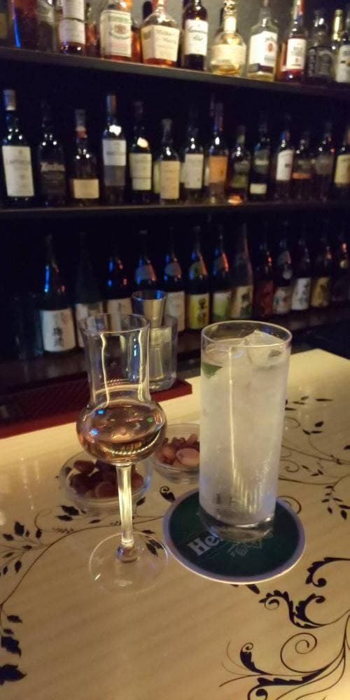 BAR M