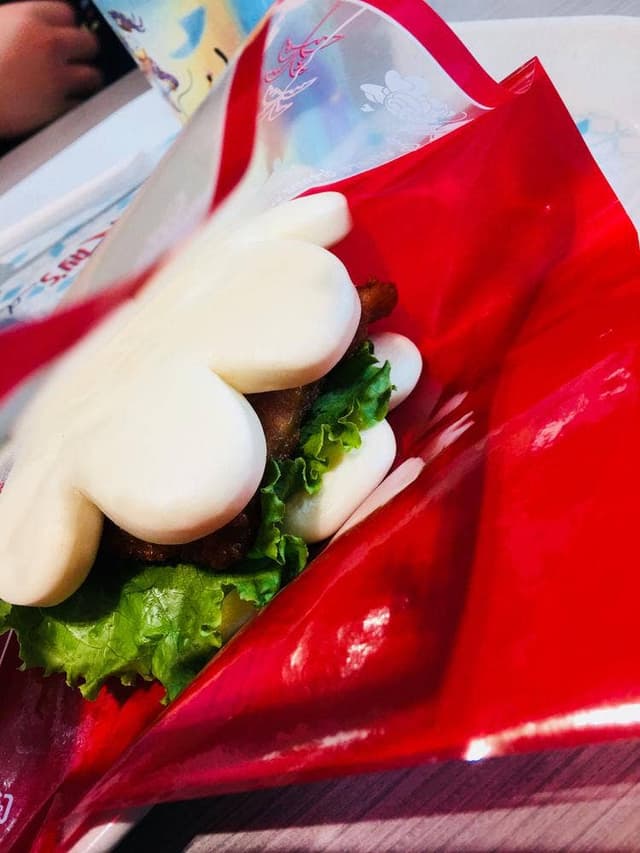 プラザ・レストラン - サブ画像1