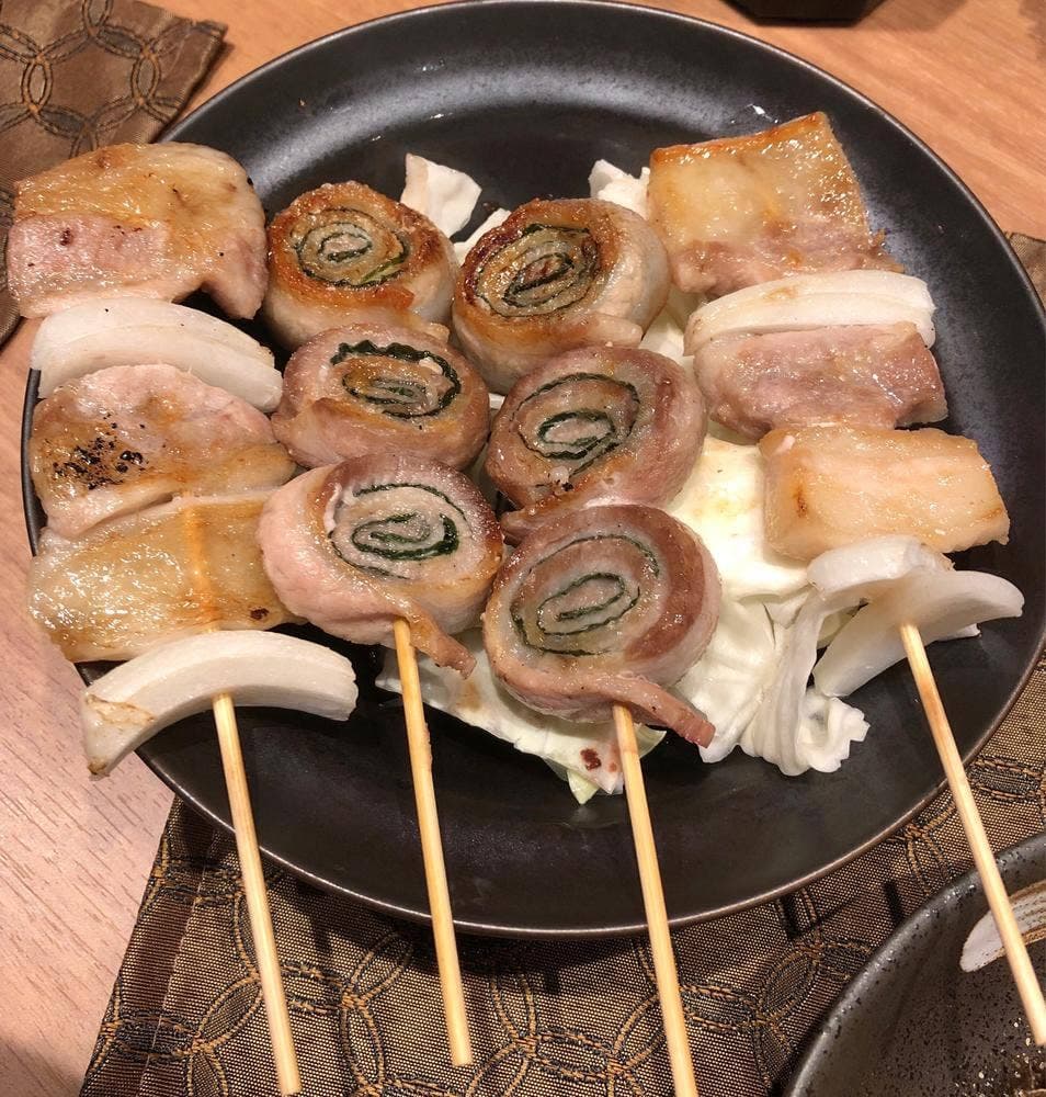 焼鳥ともつ鍋 浜小路