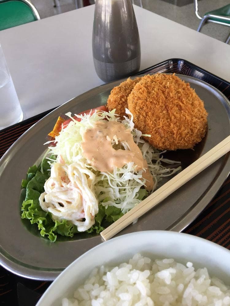 筑波サーキット ドライバーズサロン