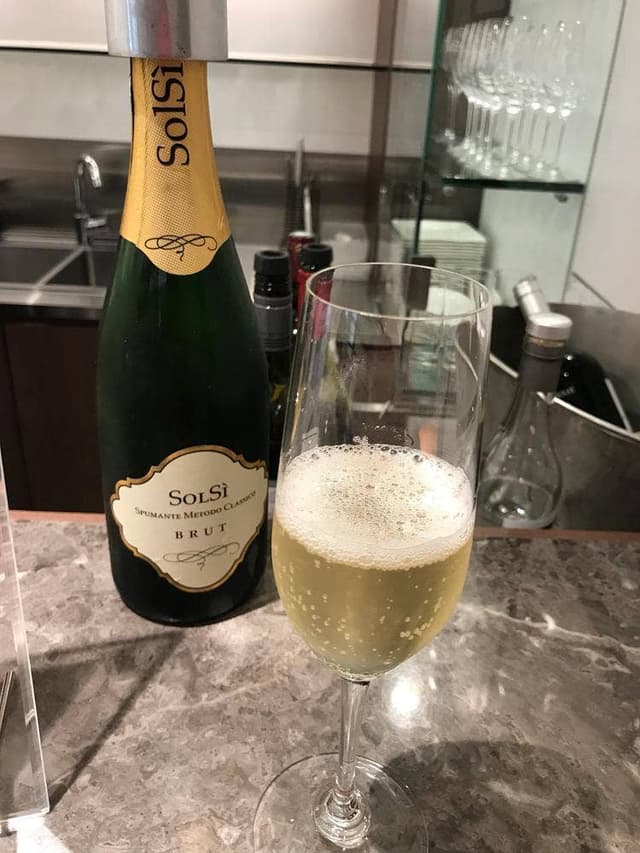 ワインショップ・エノテカ 大名古屋ビルヂング店 - サブ画像1