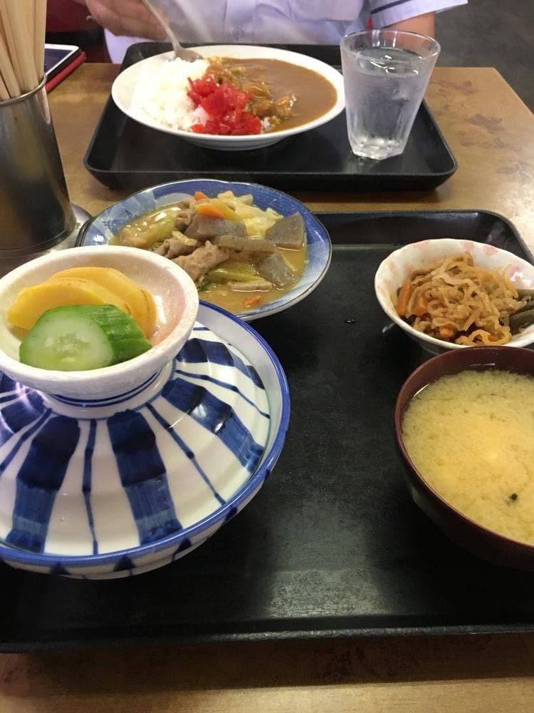 あかしや