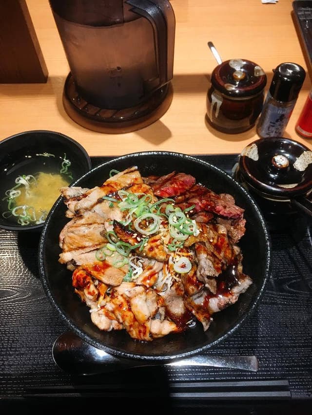 肉丼専門店 道頓堀肉劇場 - サブ画像1