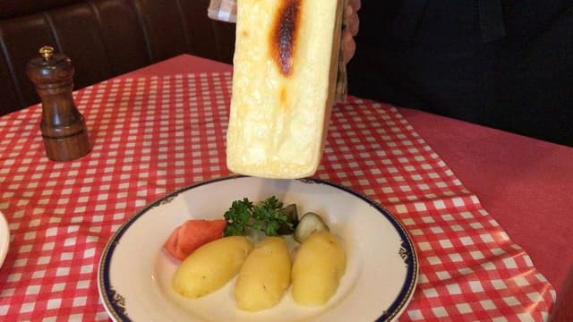 スイス料理プチ・シャレー - サブ画像1