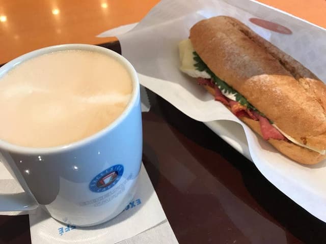 エクセルシオールカフェ 田町東口店 - サブ画像3