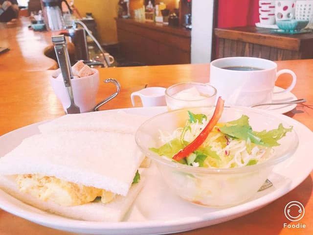 チロル カフェ - サブ画像1