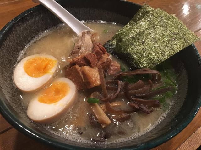 久留米らーめん 鐡釜 横須賀中央店 - サブ画像2