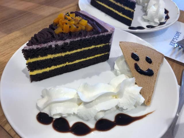 KEY'S CAFE フレスポ御所野店 - サブ画像1