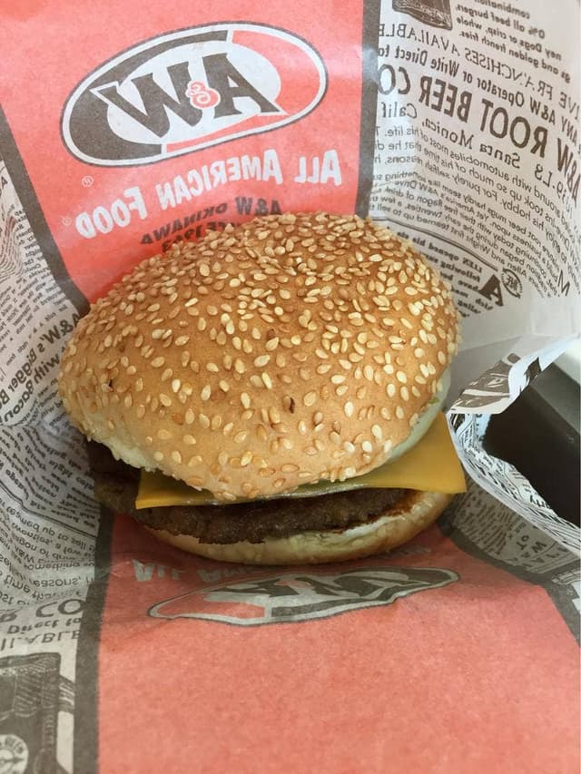 A&W 泡瀬店 - サブ画像1