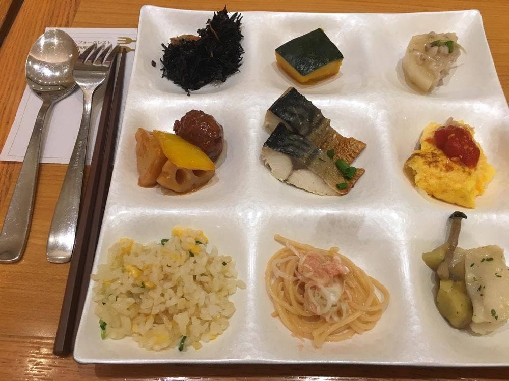 L'HOTEL de BUFFET イオンレイクタウン店