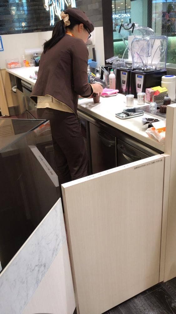 ゴディバ アトレ大井町店 - サブ画像2