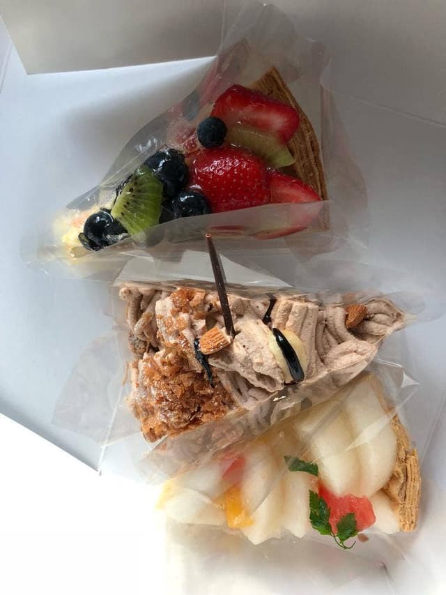フルーツケーキファクトリー麻生店 - サブ画像1