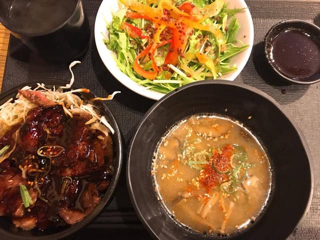 西宮肉劇場 - サブ画像3