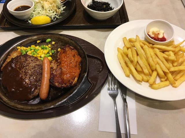 Cafe レストラン ガスト 板橋駅前店 - サブ画像3