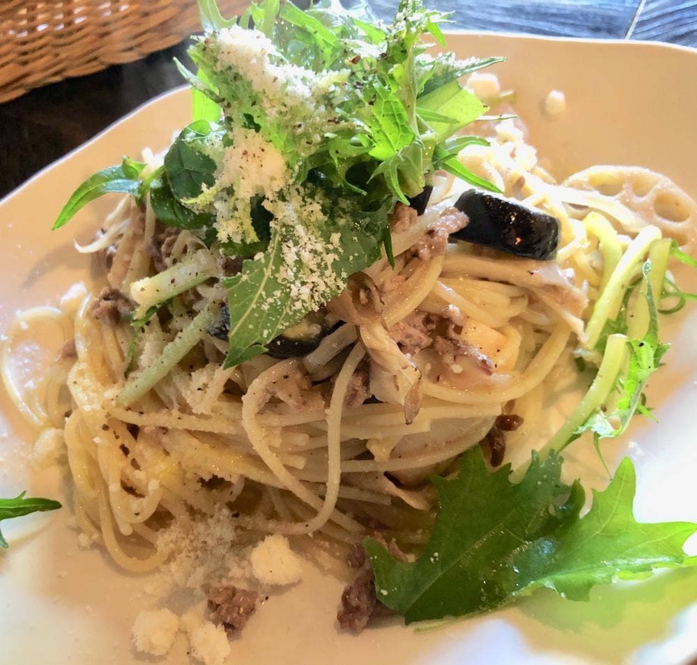 ビストロ カフェ 風