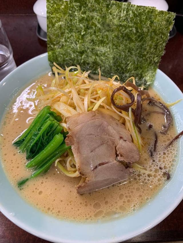 横浜ラーメン 壱鉄家 - サブ画像1