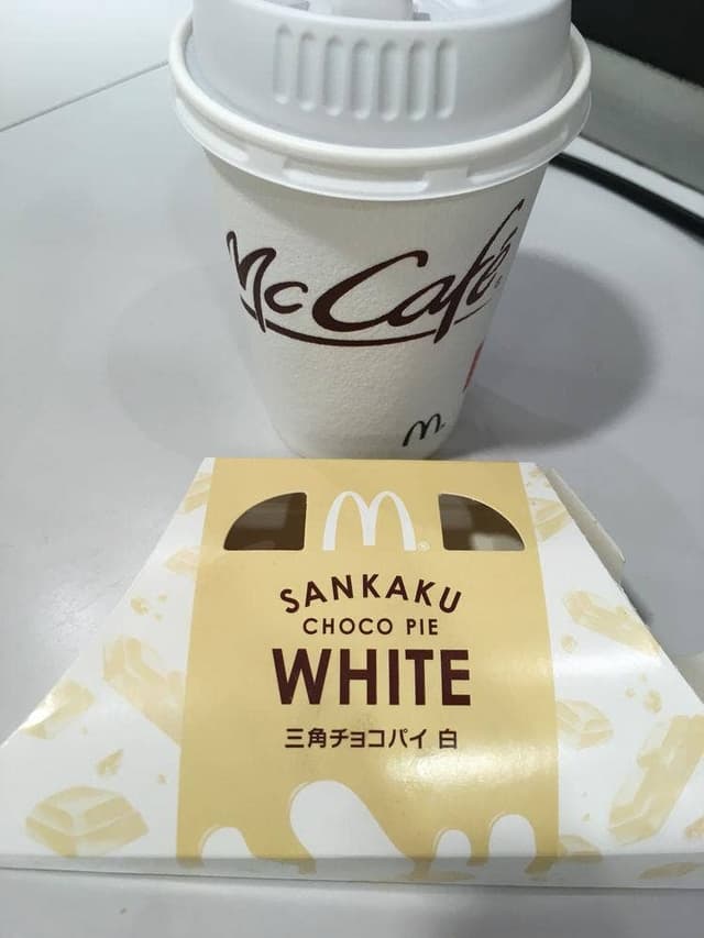 マクドナルド 梅田茶屋町店 - サブ画像1