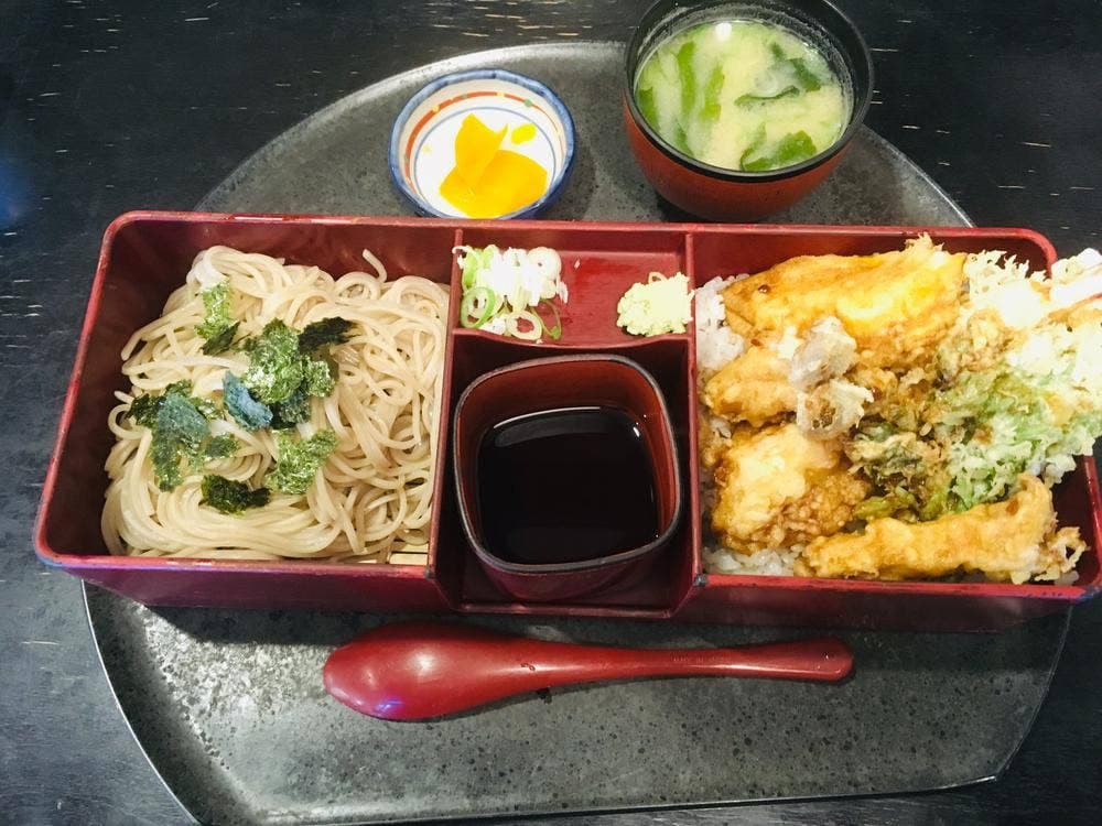 そば処金七