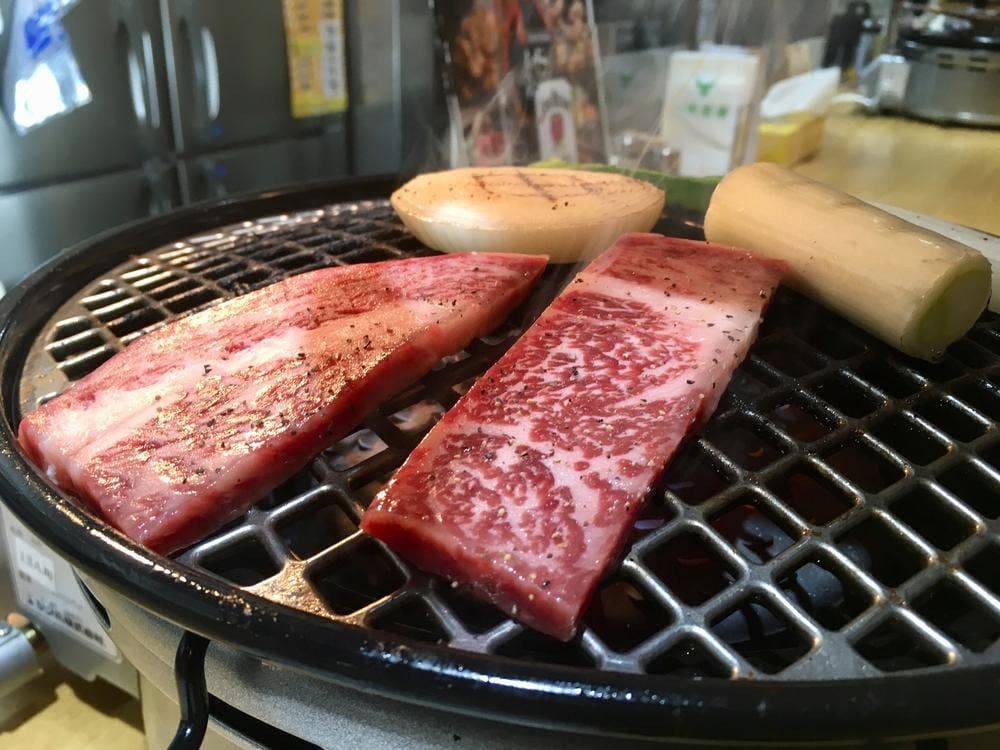 焼肉酒場 餤