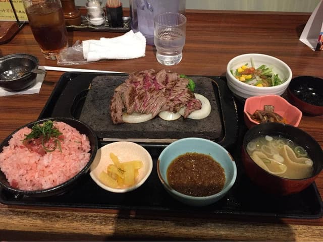 石焼ステーキ 贅 金沢店 - サブ画像2