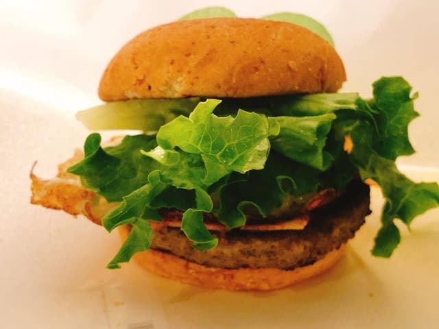 フレッシュネスバーガー 新大久保店 - サブ画像1