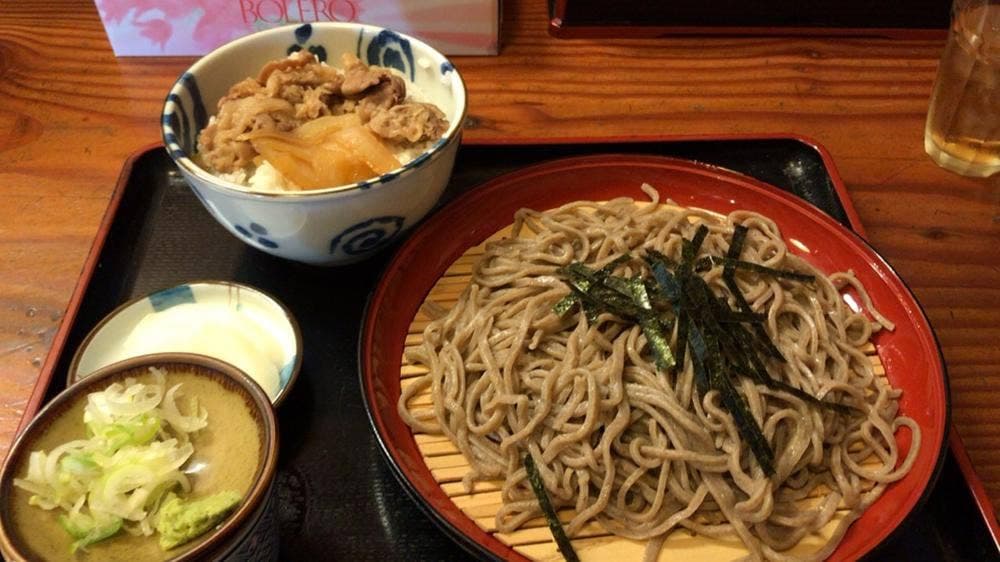 手打ちそば 秋津屋
