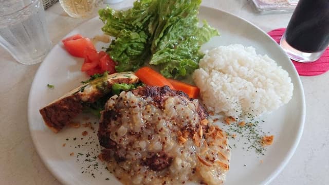 PLUS-1 CAFE GARDEN - サブ画像1