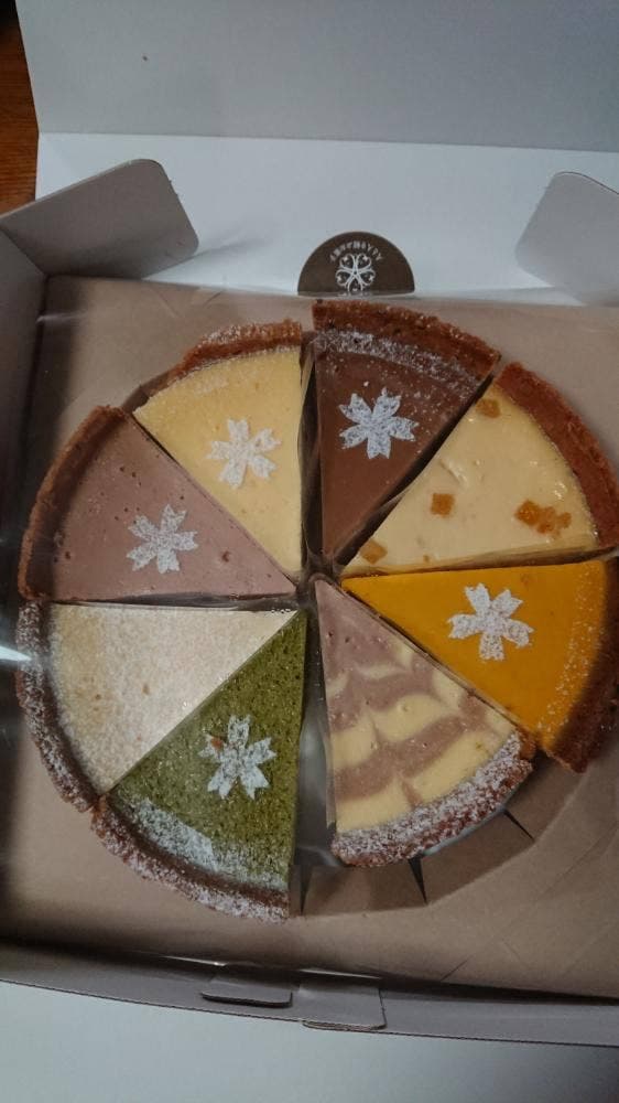 サクラスイーツ＆ポエム マリエとやま店 - サブ画像3