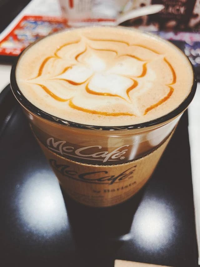 マクドナルド 8号線燕三条店 - サブ画像1