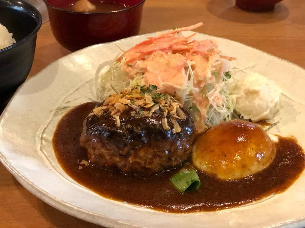 RESTAURANT 七番館
