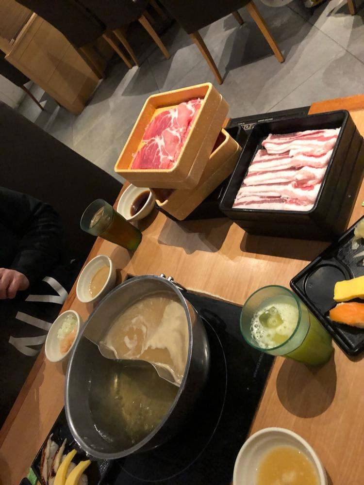 しゃぶ葉 横浜ワールドポーターズ店