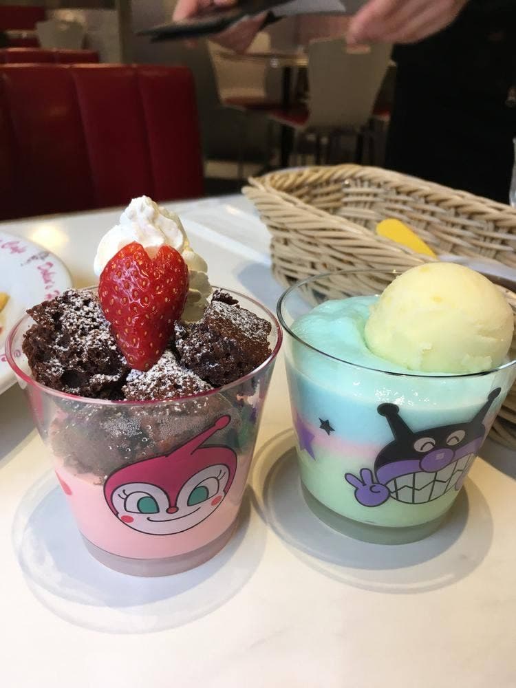 ドキンズ ハート シェイプ カフェ